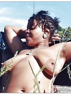 Wild Africa Pinky Ebony