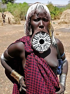 Shocking Africa Ebony Solo Squirt