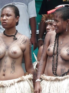 Sexy African Goddess Ebony Dildoing To Orgasm