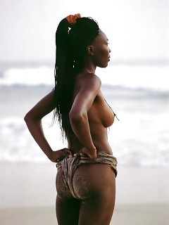 Sexy African Goddess Strapon Ebony