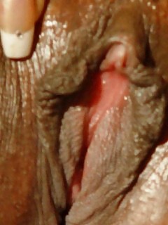 Fascinating Ebony Bitch Demonstrates Body And Cunt On Sofa