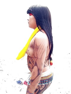 Wild Africa Lick Ebony