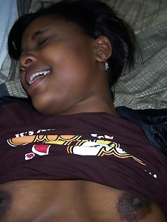 Ebony Cheeks Ebony Pissing