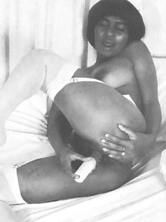 Ebony Vintage Cuties Squirting Soaking Wet Ebony Pussy