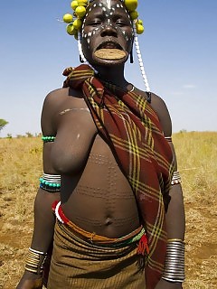 Shocking Africa Ebony  Ivory