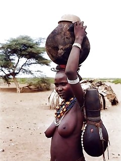 African Fantasies Black Dot