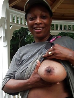 Black Mature Busty Ebony Gangbangs