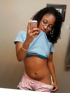 Black Girlfriends Ebony Footjobs