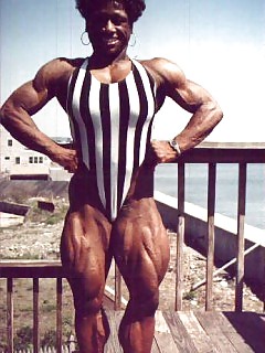 Muscle Black Women Ebony Tit Sucking